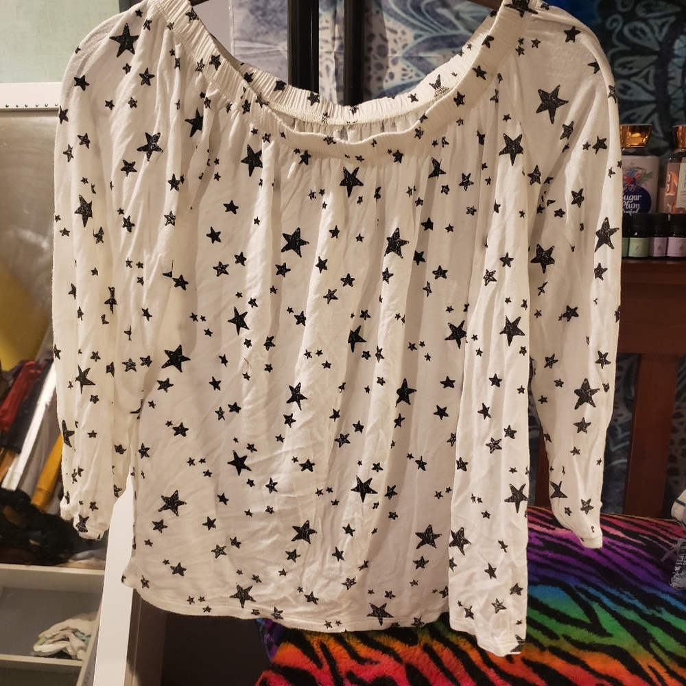 Off the shoulder long sleeve